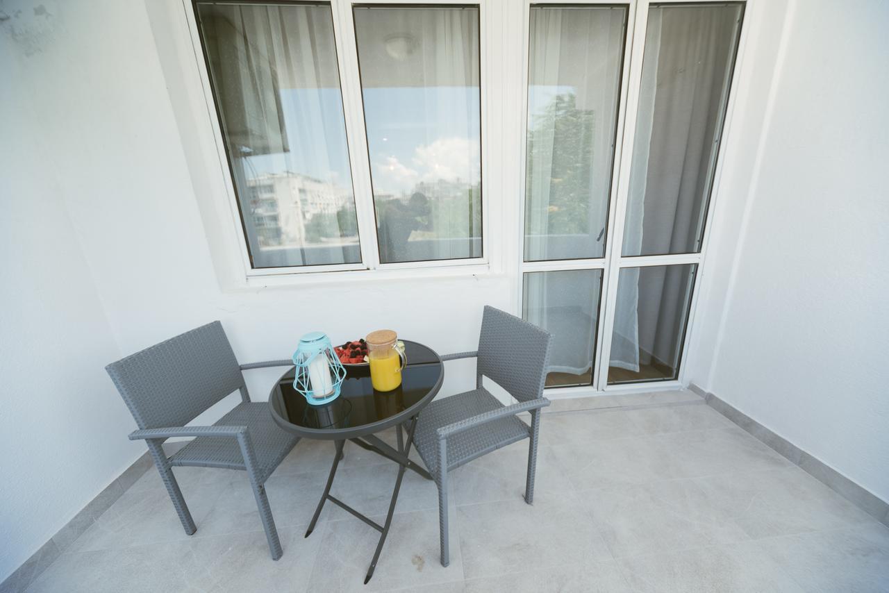 Apartment Luxury Explorer Подгорица Екстериор снимка